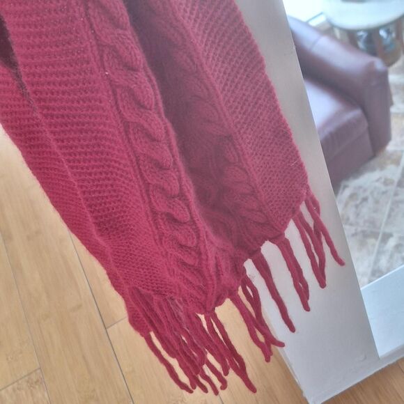 Mariele Waithe !00% Cashmere Scarf Cable Knit Fringe Crimson Red Burgundy - Picture 6 of 9
